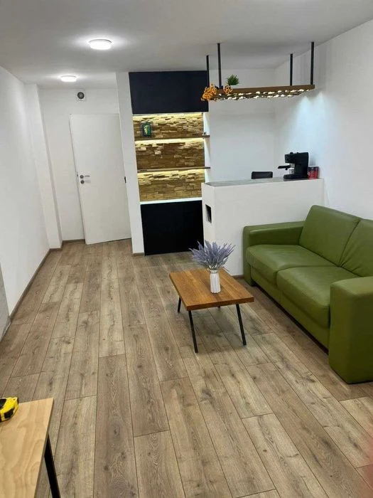 Гараж 75м2, 2 поверхи + підвал, Оболонь, Проспект Степана Ба