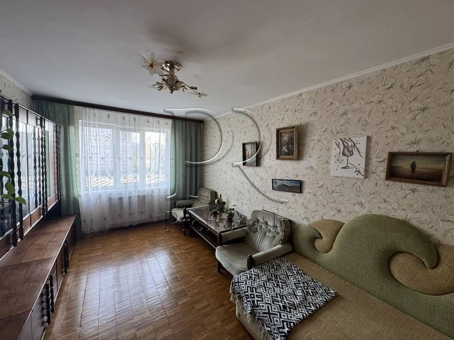 3-room apartment for sale at Ivasyuk, 39B, Minsk metro station