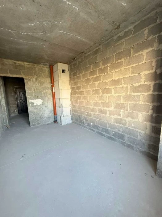 Продам 2-х крмнатную квартиру, проспект Небесной Сотни, 2-й