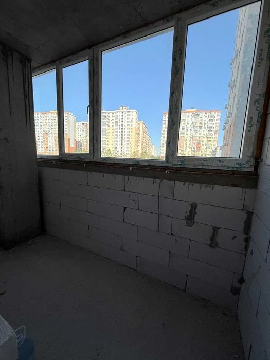 Продам 2-х крмнатную квартиру, проспект Небесной Сотни, 2-й