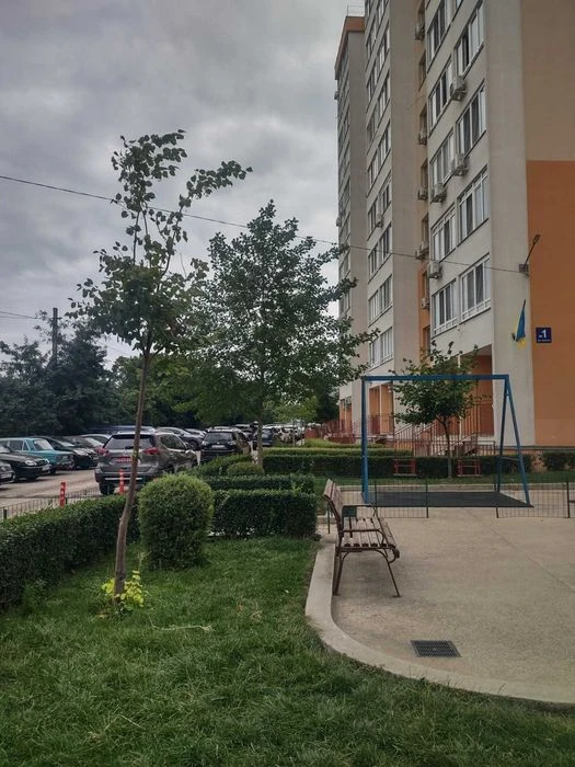 Продам 2-х крмнатную квартиру, проспект Небесной Сотни, 2-й