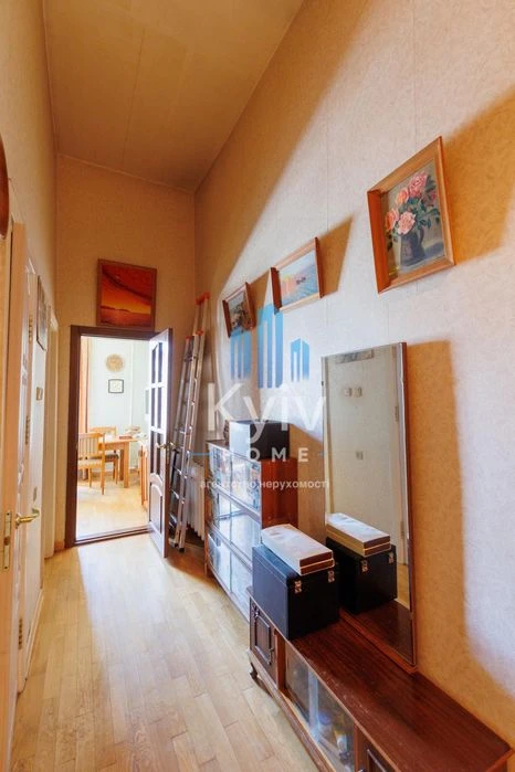 Продаж 1-кімнатної квартири центр пам'ятка архитектури
