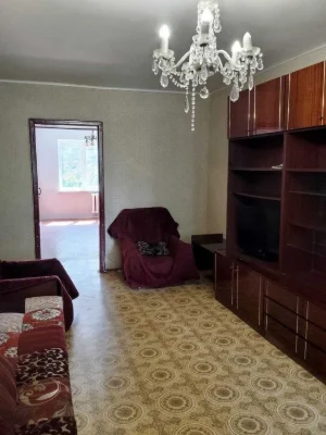 I am selling a 2-room apartment in Saltivka.