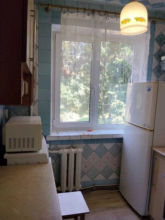 I am selling a 2-room apartment in Saltivka.