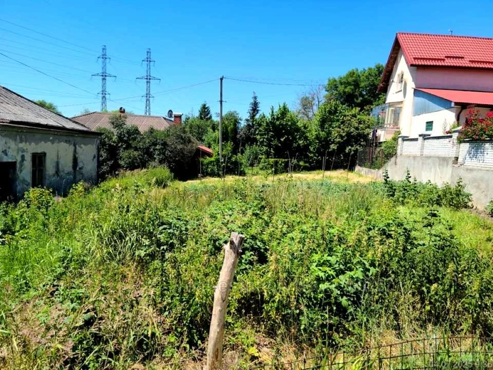 Будинок. Львів, Бережанська вул.