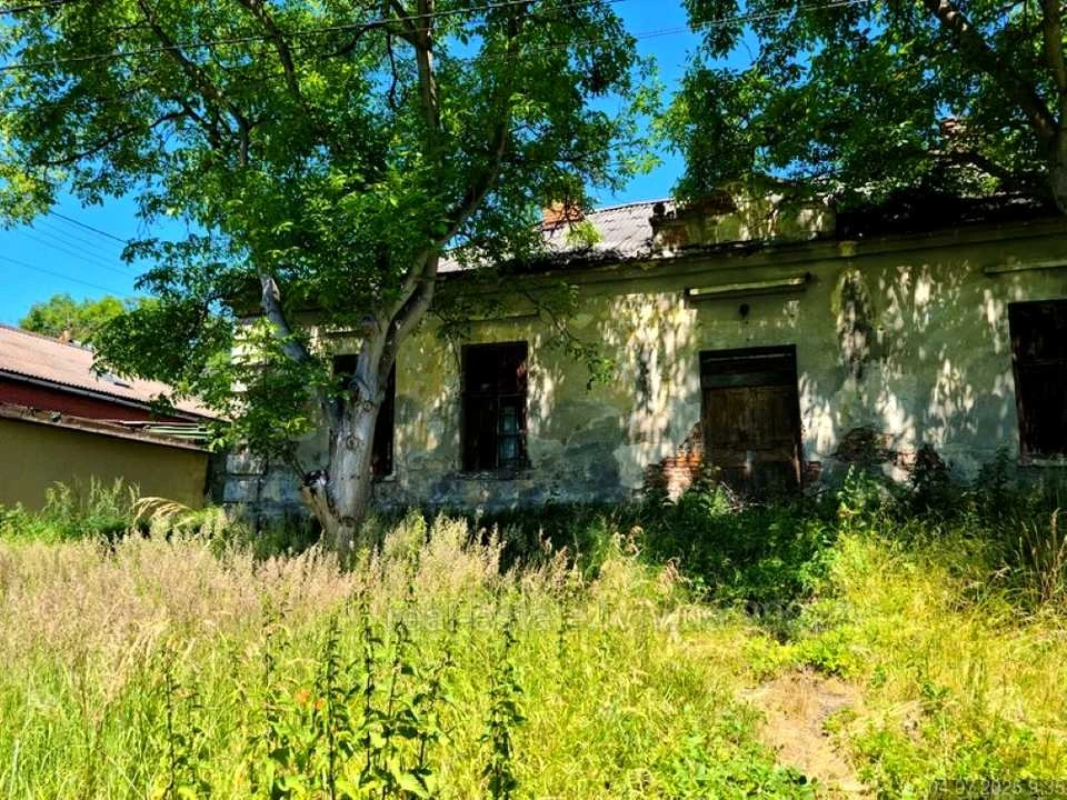 Будинок. Львів, Бережанська вул.