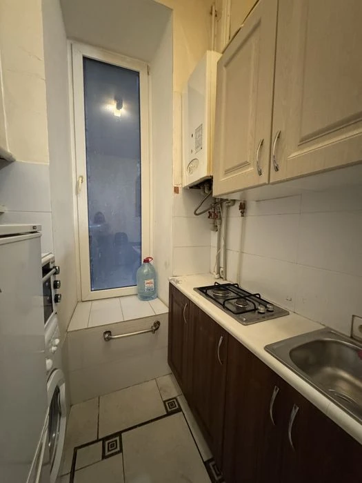 Продам 2х комнатную квартиру на Нежинской