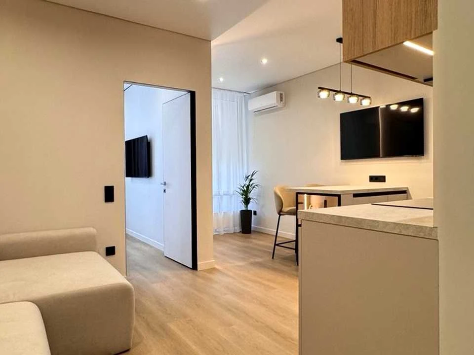 Apartment. Kyiv, European Union Avenue (Pravdy)