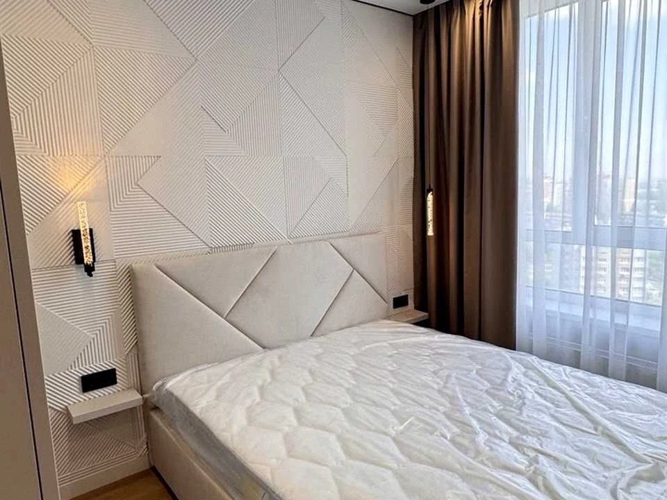 Apartment. Kyiv, European Union Avenue (Pravdy)
