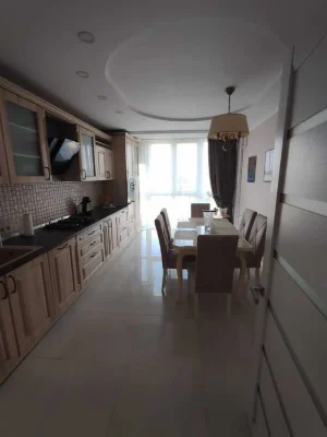 Продам 3-кімнатну квартиру