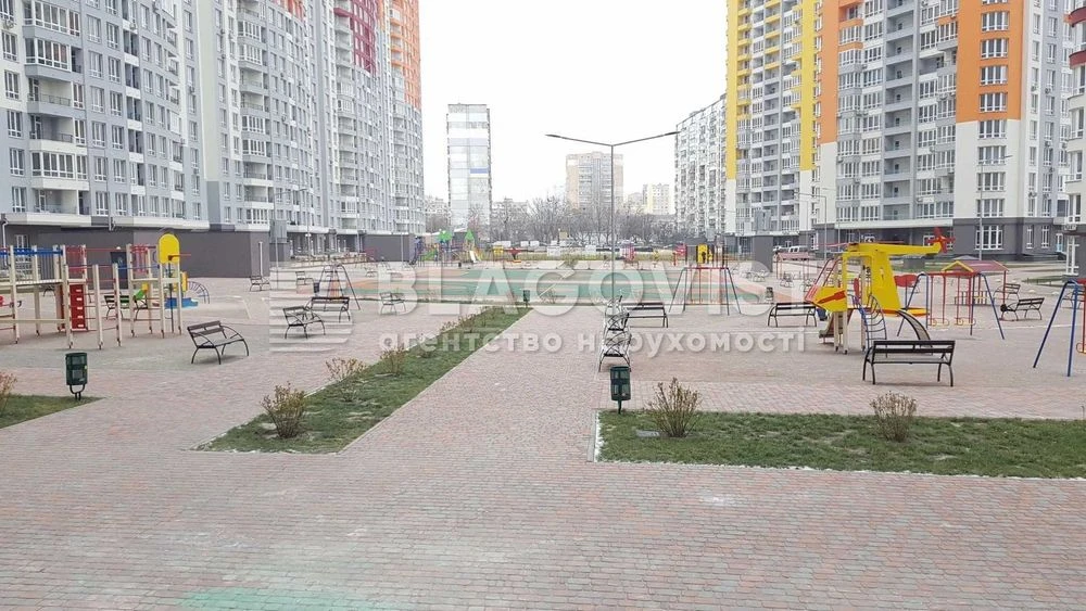ЖК Каховський, вул.Каховська, буд.62а, продажа