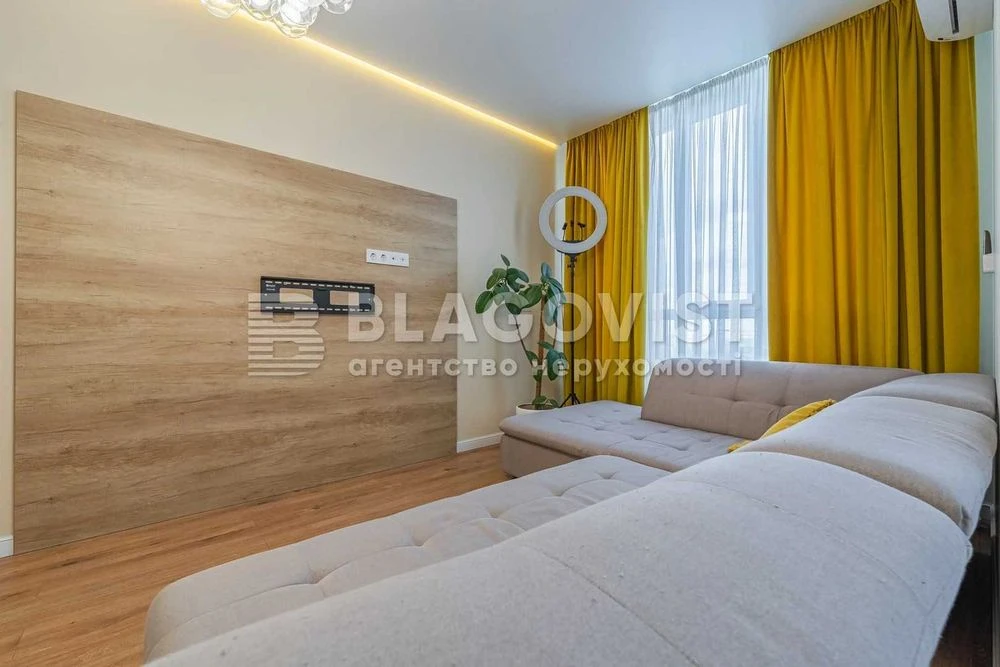 ЖК Каховський, вул.Каховська, буд.62а, продажа