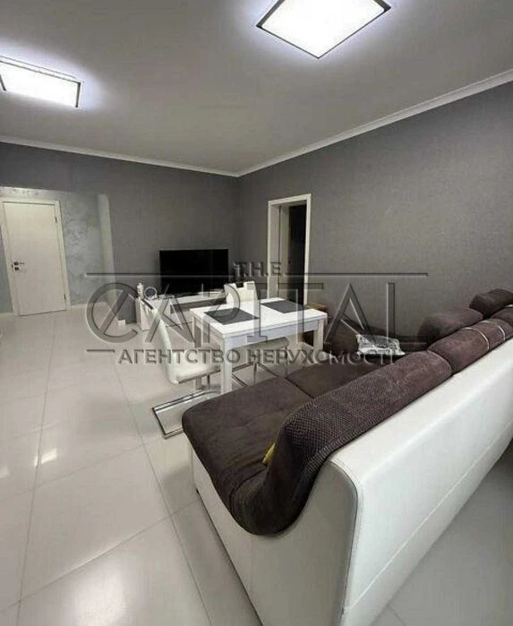 Продаж квартири, ЖК Червонозоряний, пр-т Лобановського, Соло