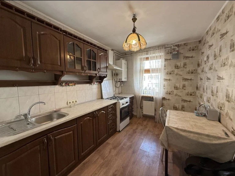 Трехкомнатная квартира с АГВ на Черемушках
