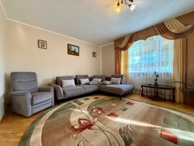 Квартира. Івано-Франківськ, Степана Бандери вул.
