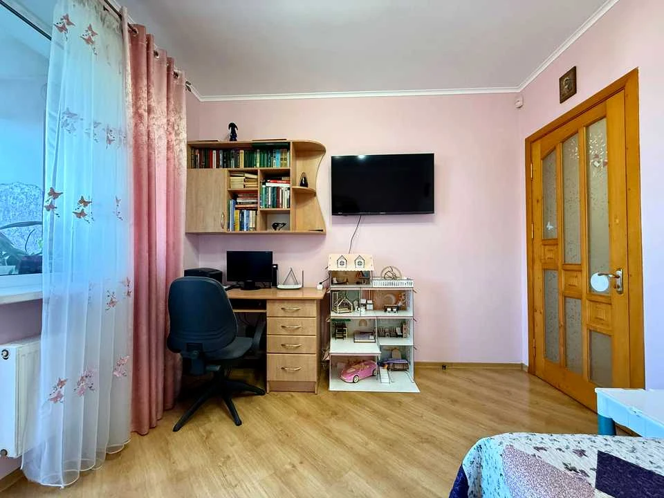 Квартира. Івано-Франківськ, Степана Бандери вул.