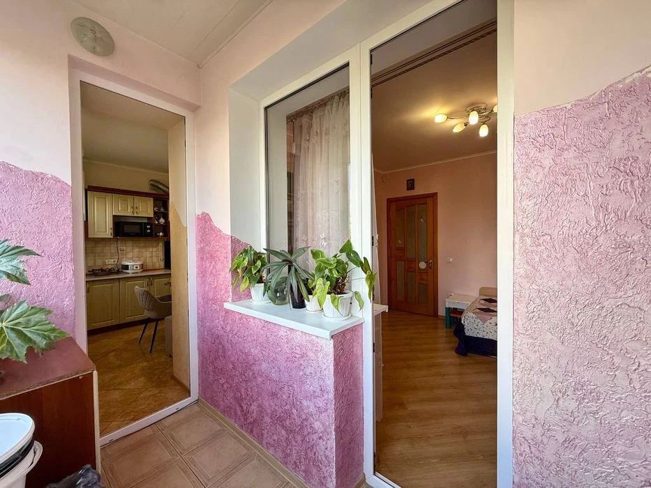 Продаж три кімнатної квартири в центрі міста