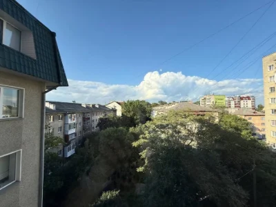 Продаж три кімнатної квартири в центрі міста