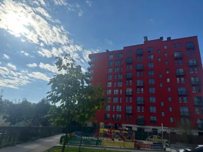 Продаю квартиру у ЖК "Паркове містечко"