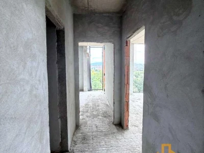 Квартира. Ужгород, Анатолія Тегзи вул., (Будинок 2)