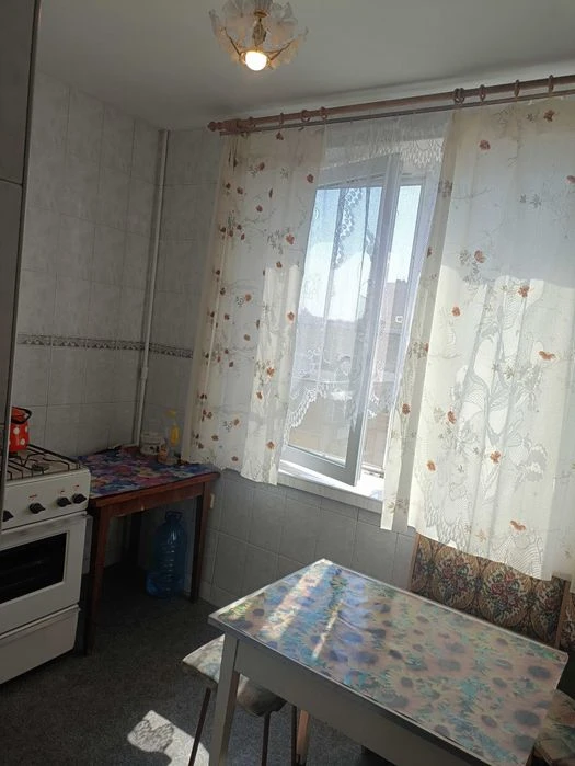 2-room apartment in Kharkiv, good condition.