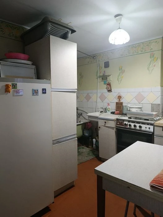 Продаж квартири на землі вул Демократична