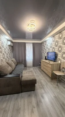 Продажа 2ой квартиры в Александровском р-не