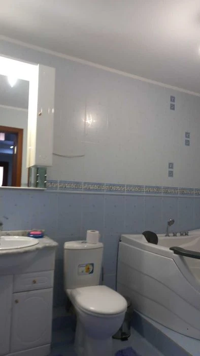 СУПЕРЦІНА__4-к кв. з сауною в будинку 2000-х років на Фр.бул