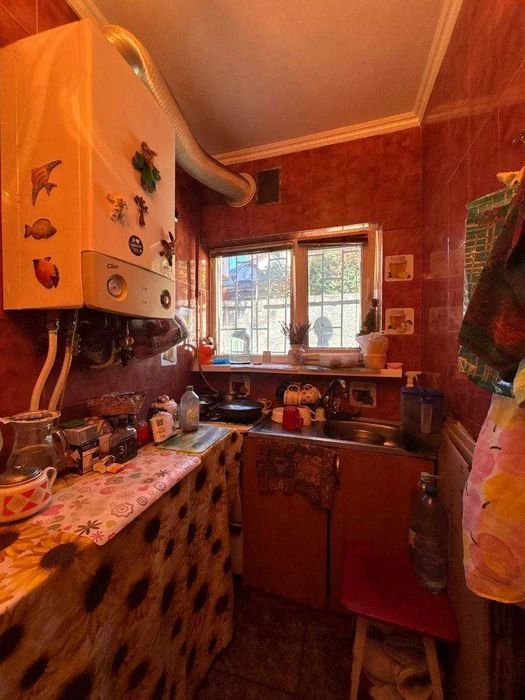 Продам частину будинку в центрі Слободки!