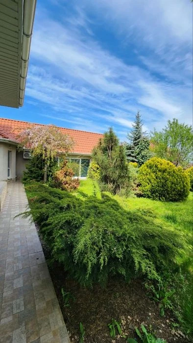 Хозяйский ДОМ в Совиньоне, 10 соток, 500 м2