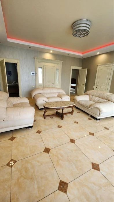 Хозяйский ДОМ в Совиньоне, 10 соток, 500 м2