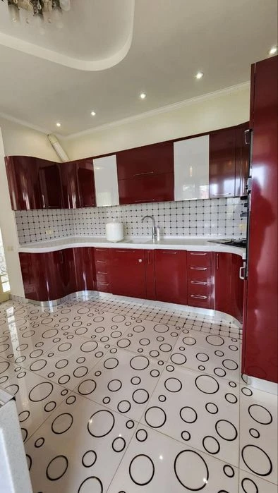 Хозяйский ДОМ в Совиньоне, 10 соток, 500 м2