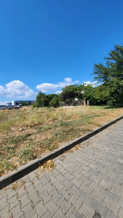 Участок 15 соток Совиньон Люстдорф — продажа, 3050