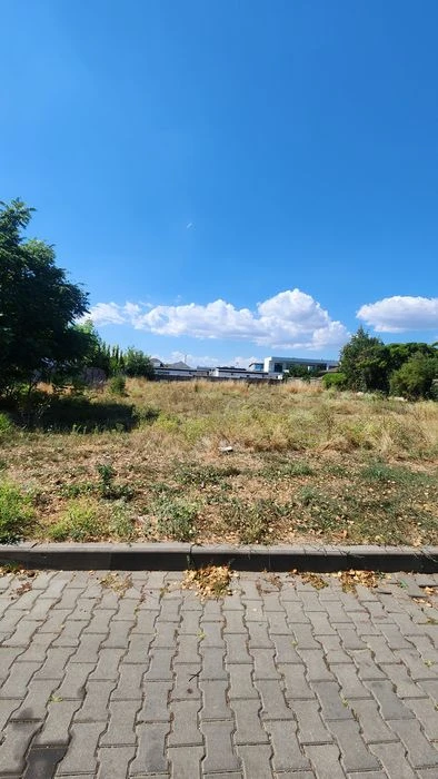 Участок 15 соток Совиньон Люстдорф — продажа, 3050