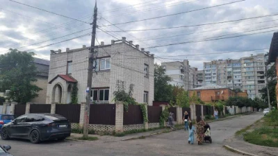 (5) Продам земельну ділянку на вул. Бевза 1474