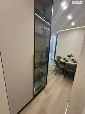 Продаж Квартира Набережна