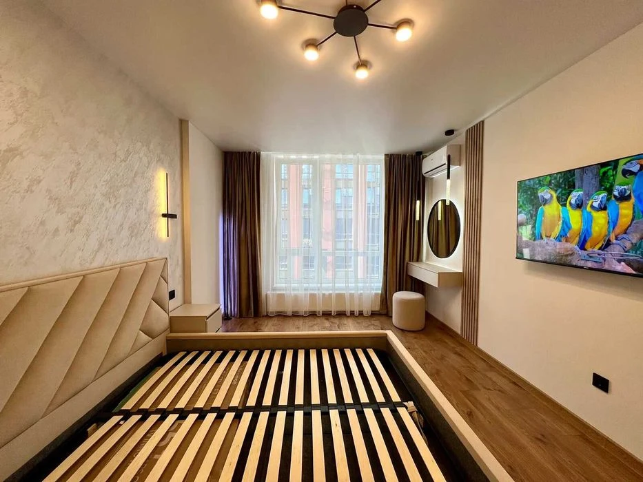 Терміново! Однокімнатна з меблями та технікою