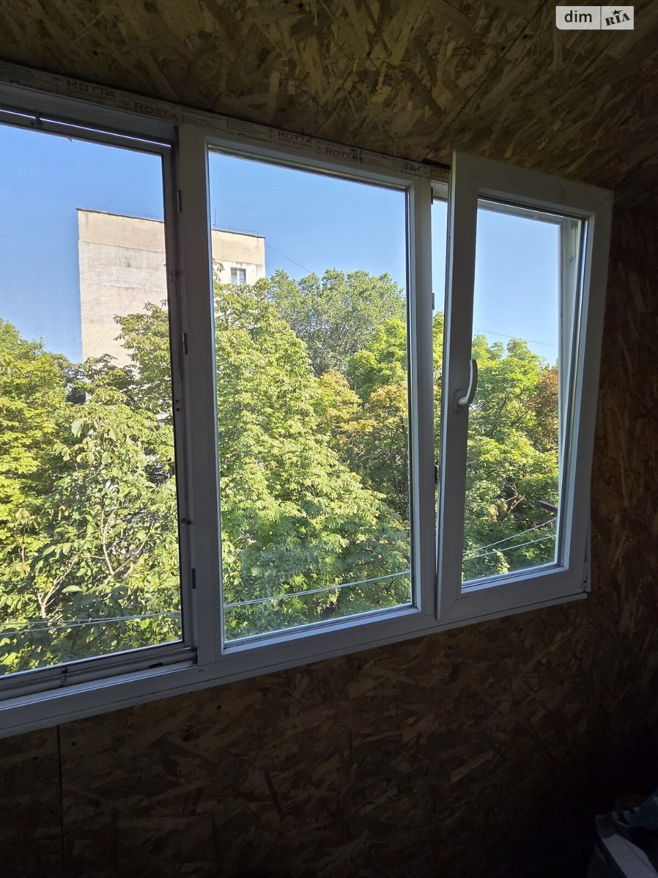 Long-Term Apartment Rental