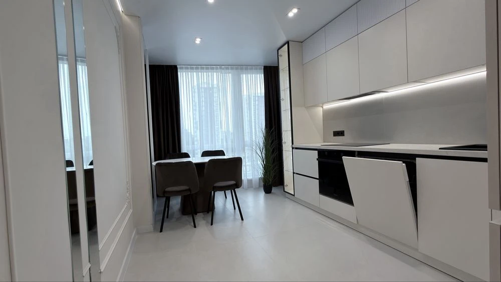 Продаж 1,5 кім.кв ОЗЕРО ЖК Manhattan LITE