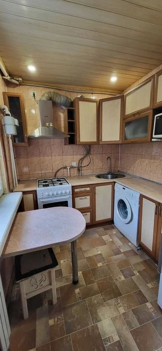 2к квартира біля 5 школи