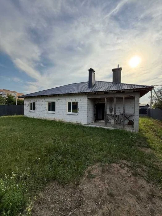 Продаж будинку після будів. 129 м2 10 сот з окремим двором Б