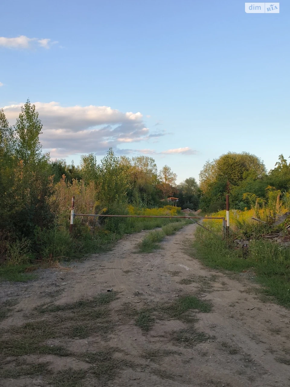 Продаж Ділянка під житлову забудову Садовий