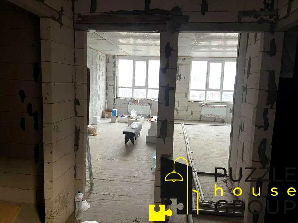 Apartment. Kyiv, Mykola Bazhana Ave., (Building 4)