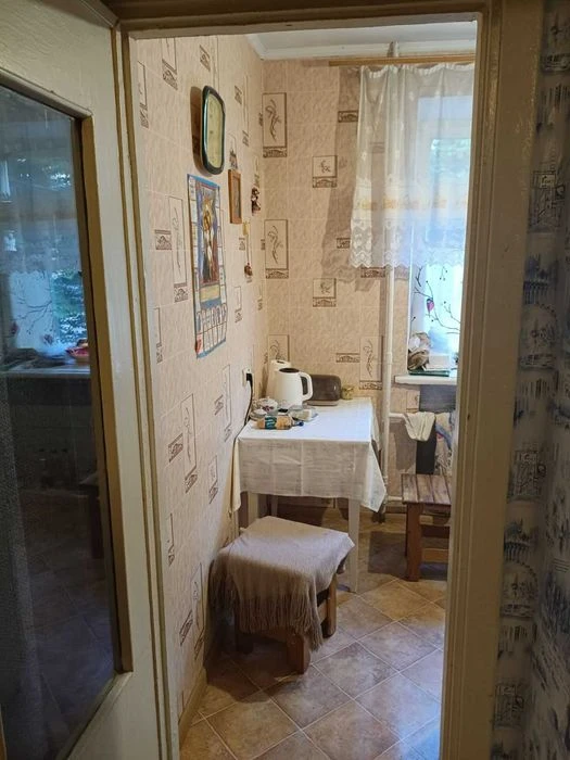 44436 Продаж 2 кімнатної квартири. ВИСТАВКА.