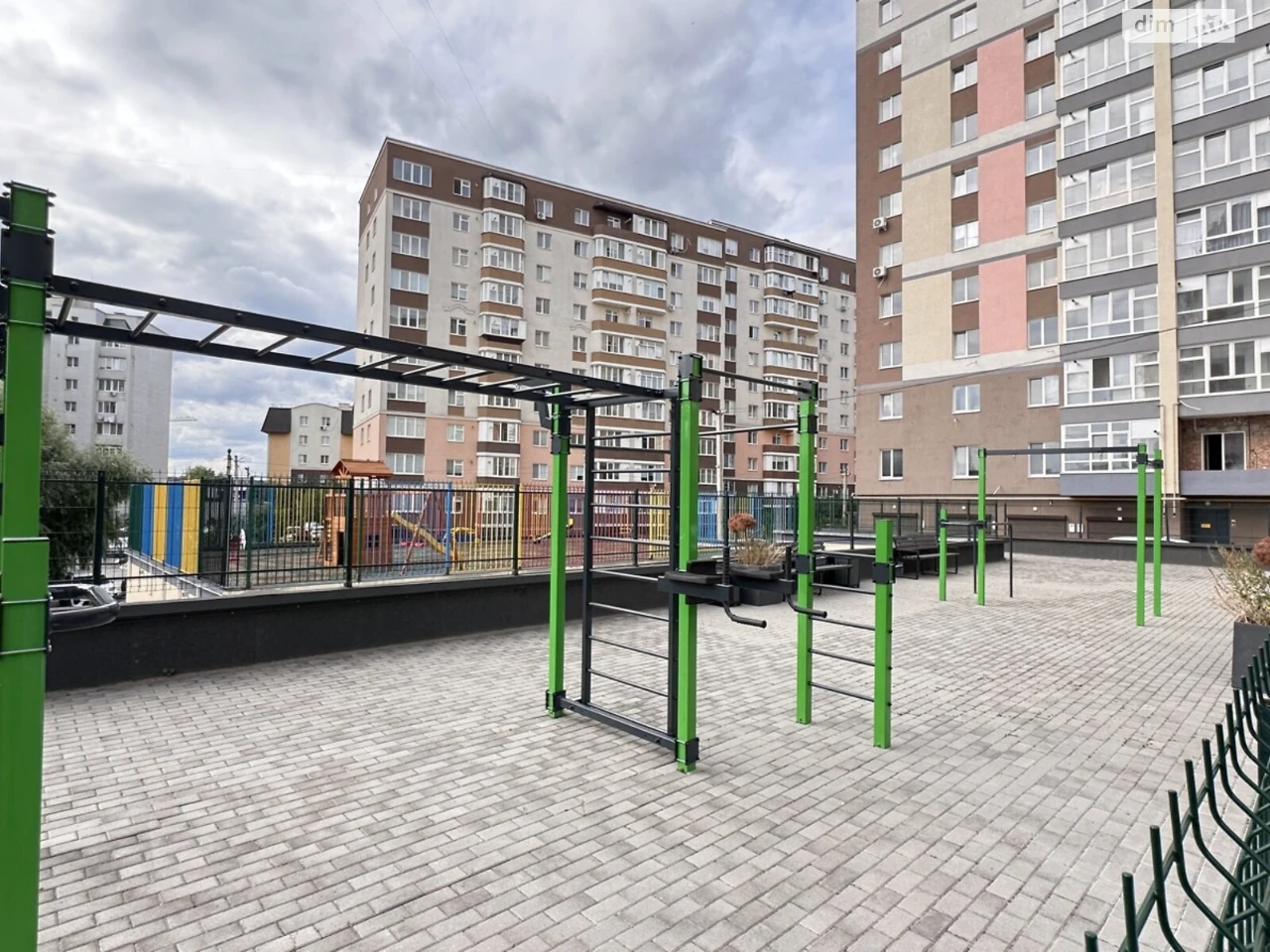 Продаж Квартира Озерна