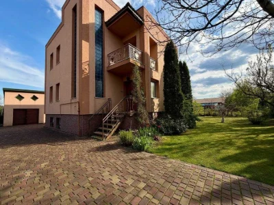 Продам Будинок в передмісті с Обарів 135 м2  4 кім 20 сот.