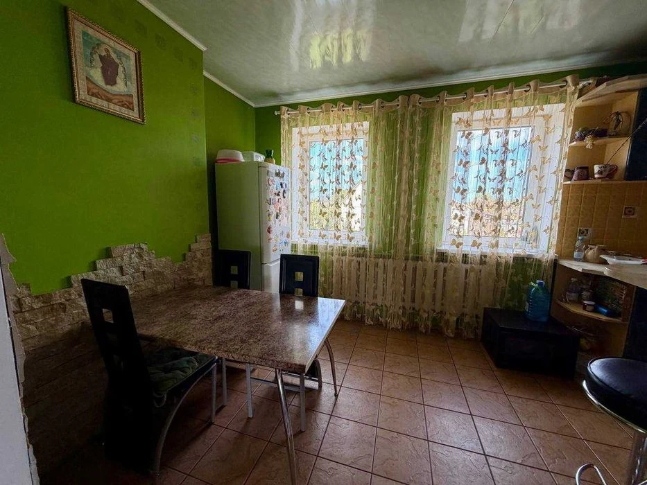 Продам Будинок в передмісті с Обарів 135 м2  4 кім 20 сот.