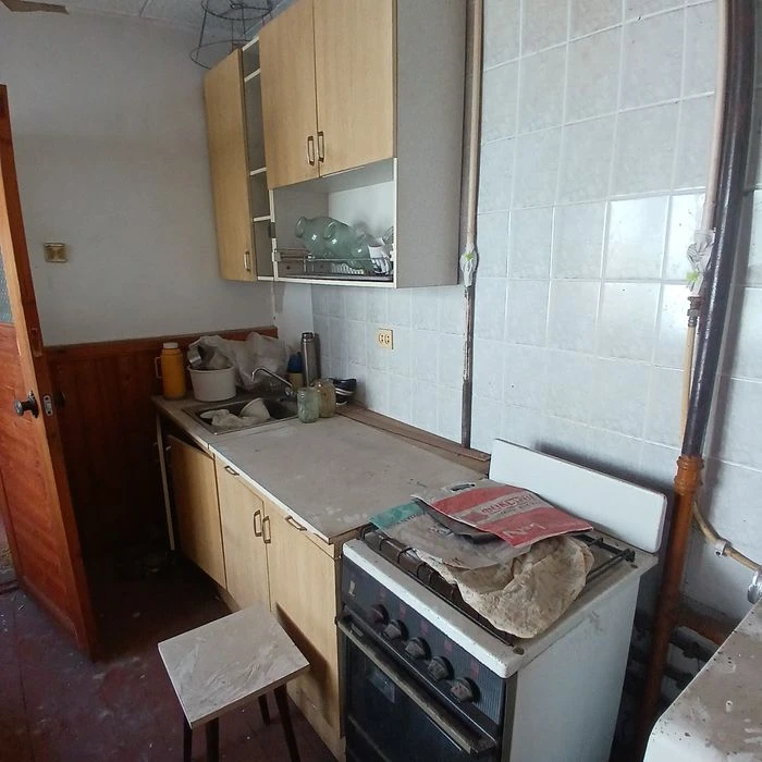 Продаю два житла в одному дворі рн сш 36