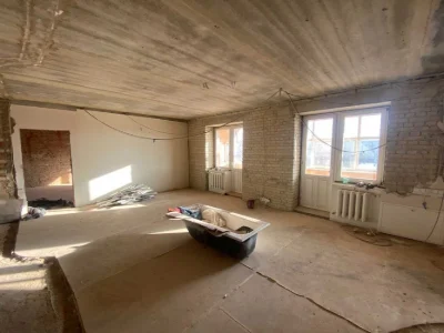 Продам 3х кімнатну квартиру в центрі міста.