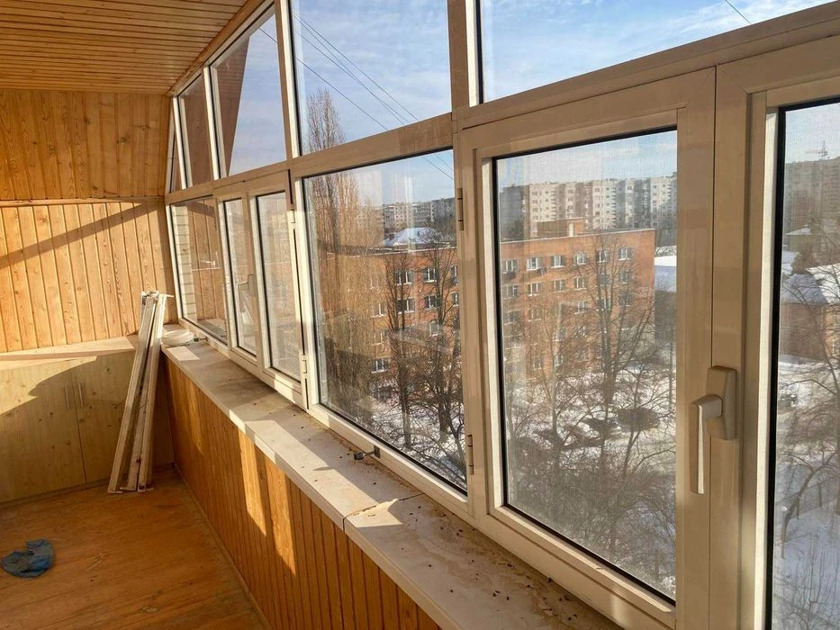 Продам 3х кімнатну квартиру в центрі міста.